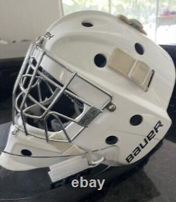 Bauer 930 Certified Straight Bar Goalie Mask Size S-M 6 5/8- 7 1/8 53-57 cm NEW