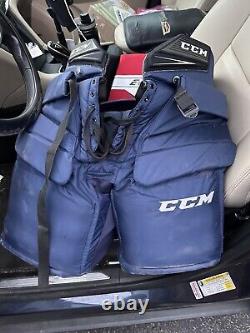 CCM Extreme Flex Shield E 2.9 Goalie Pants Medium Ice Hockey Goalie Pants