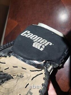 Cooper RH Handcrafted Dura-Soft Pro GM21 FA Jr VTG Cooper Hockey Goalie Glove