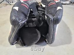 Simmons Ultra Light Black Red White 28 Goalie Pads Ice Hockey Pads Youth
