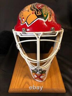 Unique NHL Chicago Blackhawks Mounted Full-Size Goalie Mask/ Telephone Base