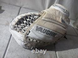 Vaughn Catcher Glove Pro Spec Hockey Goalie Glove Gel-Tec PRO VISION 5500 VGC