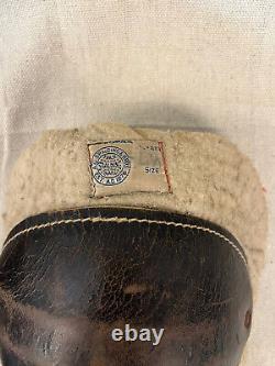 Vintage Spalding antique old men leather Ice hockey goalie knee pads shin guards