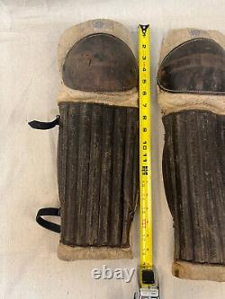 Vintage Spalding antique old men leather Ice hockey goalie knee pads shin guards