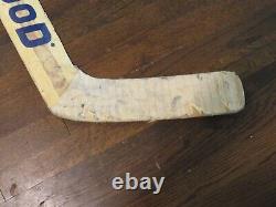 Bâton de gardien de but de hockey utilisé en jeu par Stéphane Fiset des Nordiques de Québec 1994-95