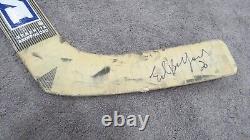 Bâton de hockey CCM utilisé en jeu signé par Ed Belfour des Toronto Maple Leafs de la saison 2003-04